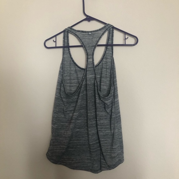 New Balance workout tank! - Picture 4 of 6